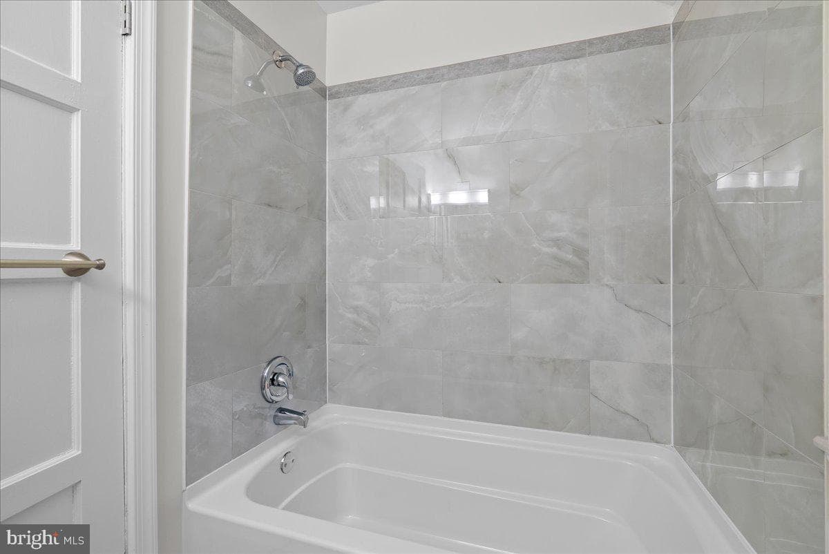 2716 Jefferson Drive photo 11