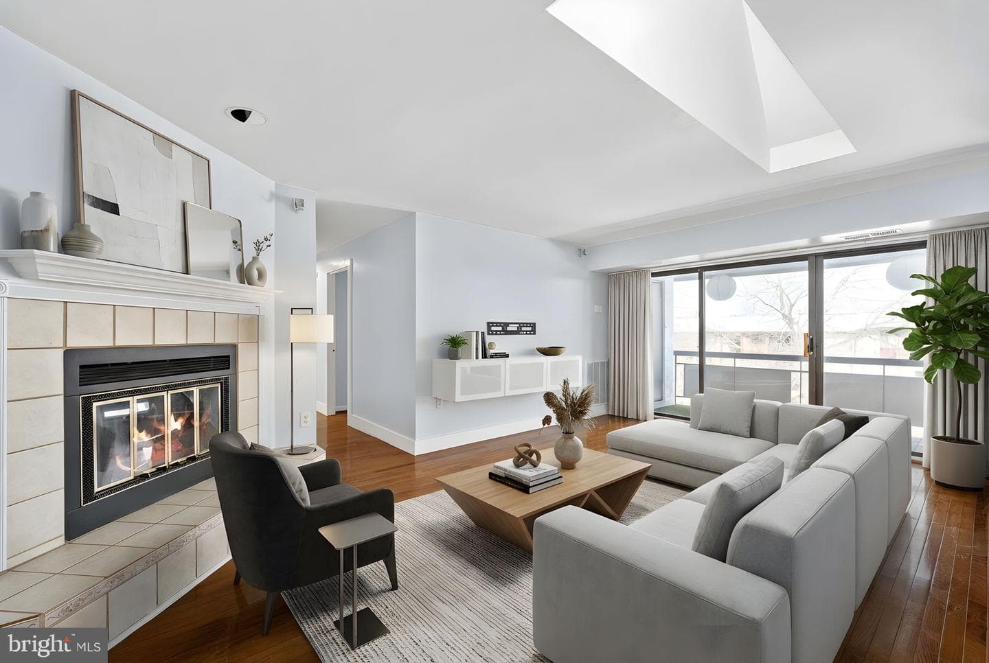 2844 Dover Lane #302 photo 28