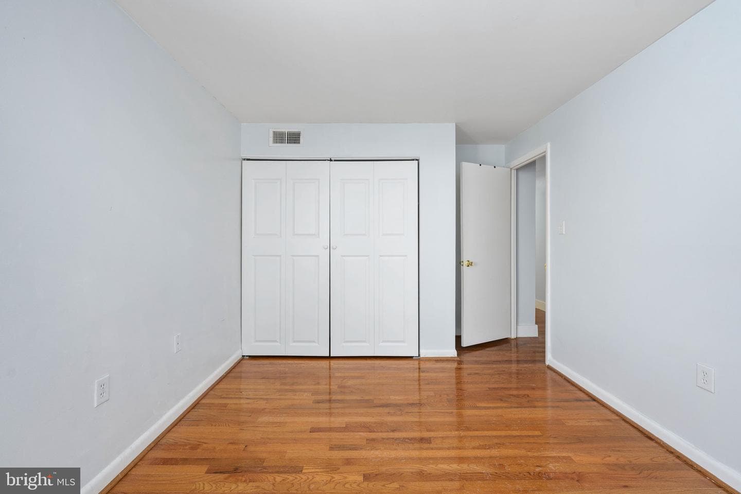 2844 Dover Lane #302 photo 52