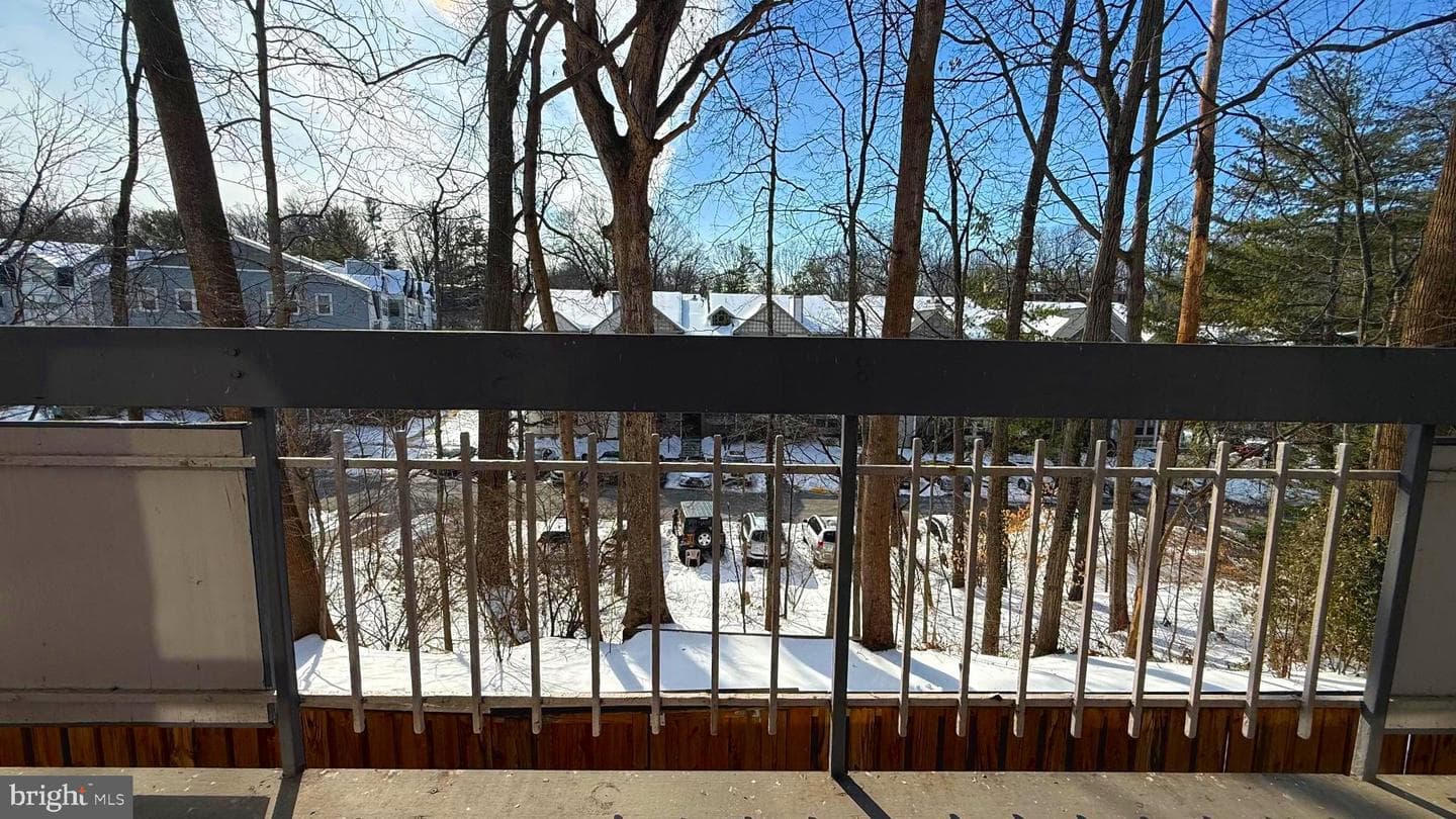 7717 Donnybrook Court #103 photo 25