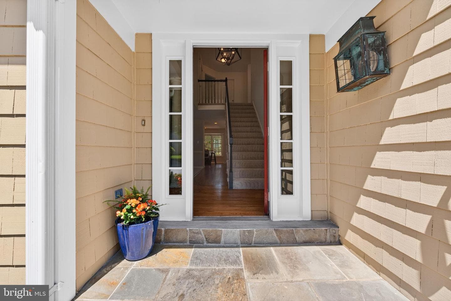 1273 Lamplighter Way photo 4