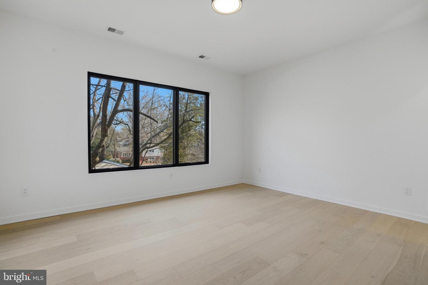 7103 Westbury Road photo 70