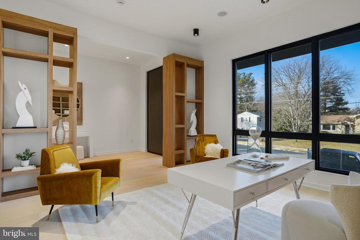 7103 Westbury Road photo 9