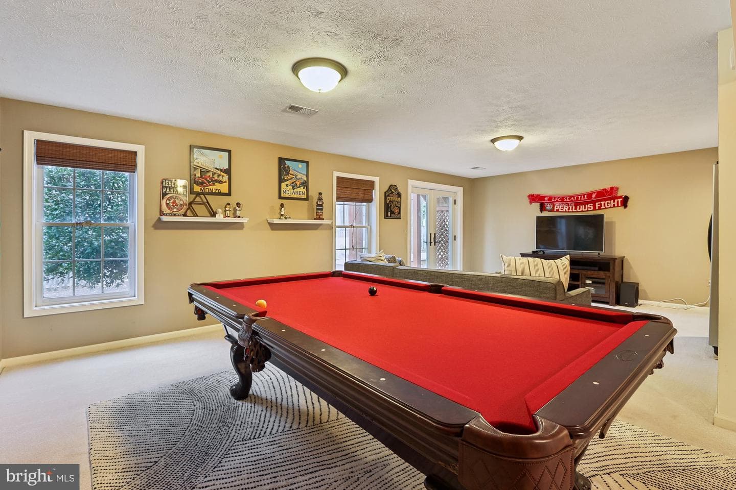 8514 Oak Chase Circle photo 35