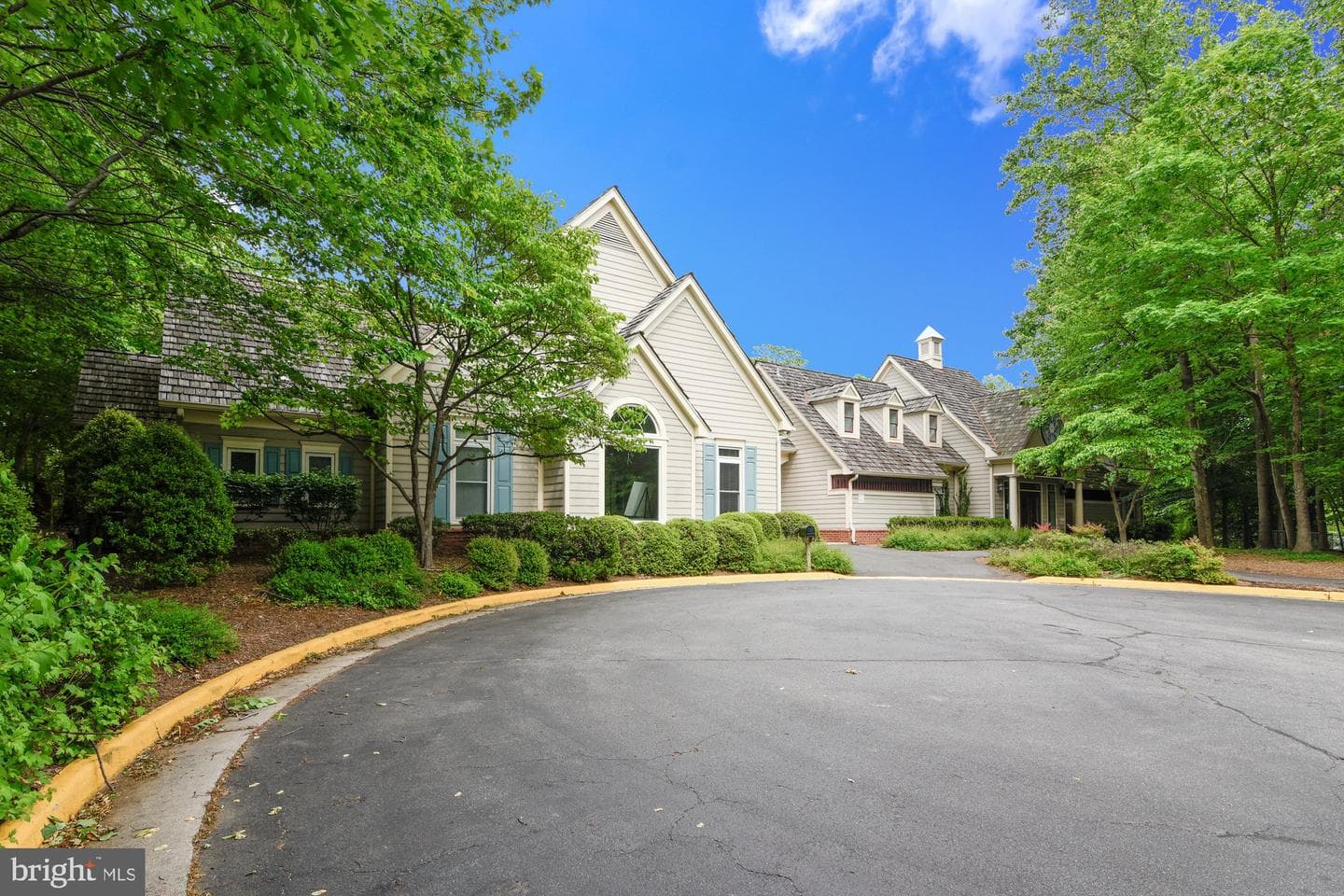 8514 Oak Chase Circle photo 58