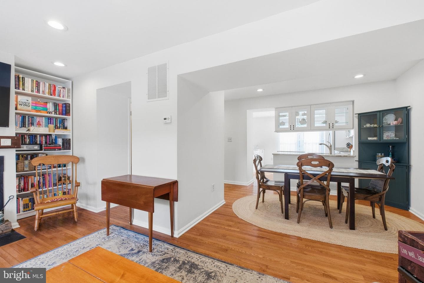 5206 Leeward Lane photo 16