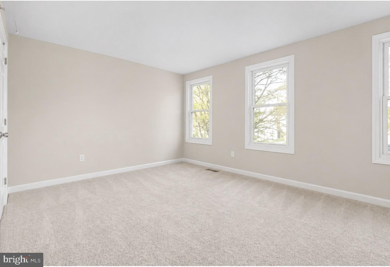 7917 Donegal Ln photo 23