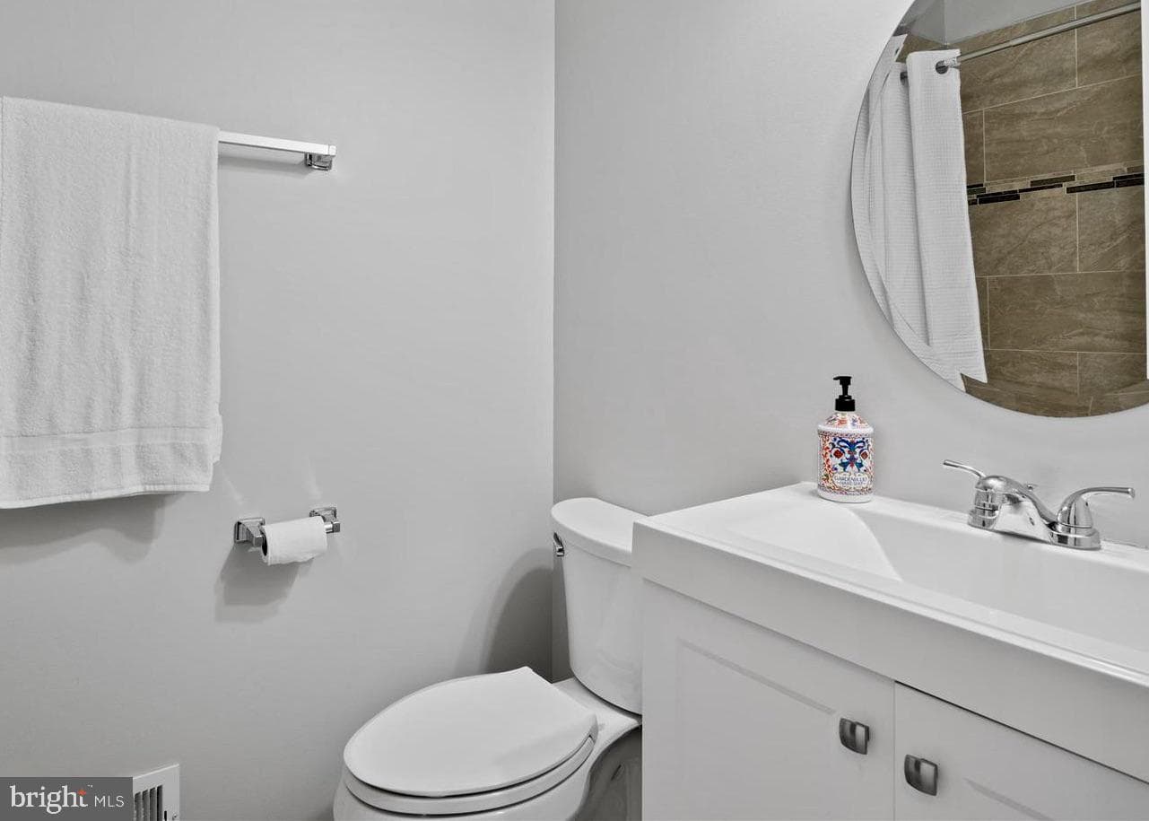 13515 King Charles Drive photo 8