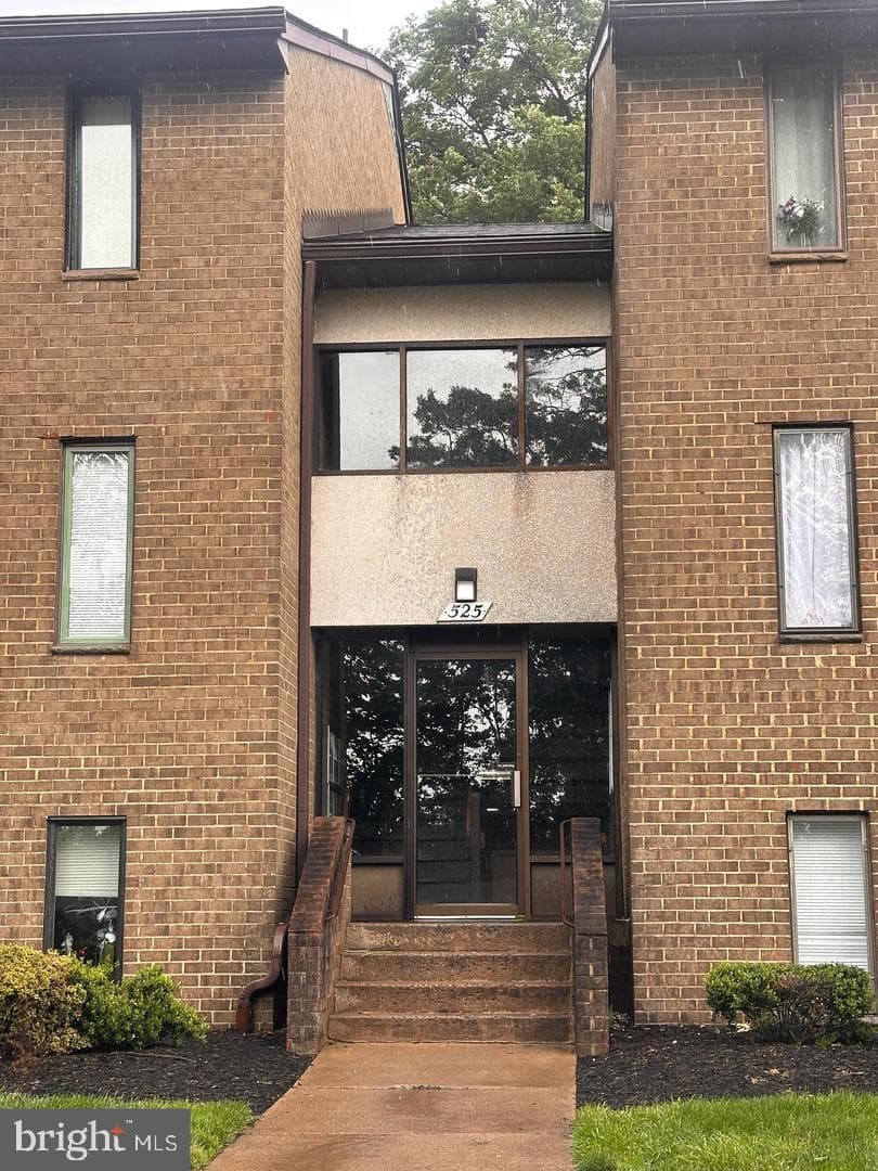 525 Florida Avenue #202, Herndon