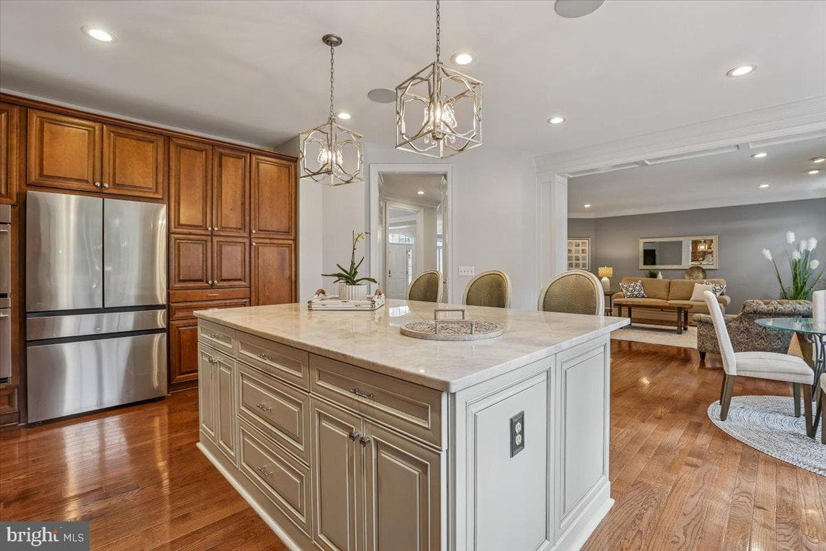 10321 Lynch Lane photo 14