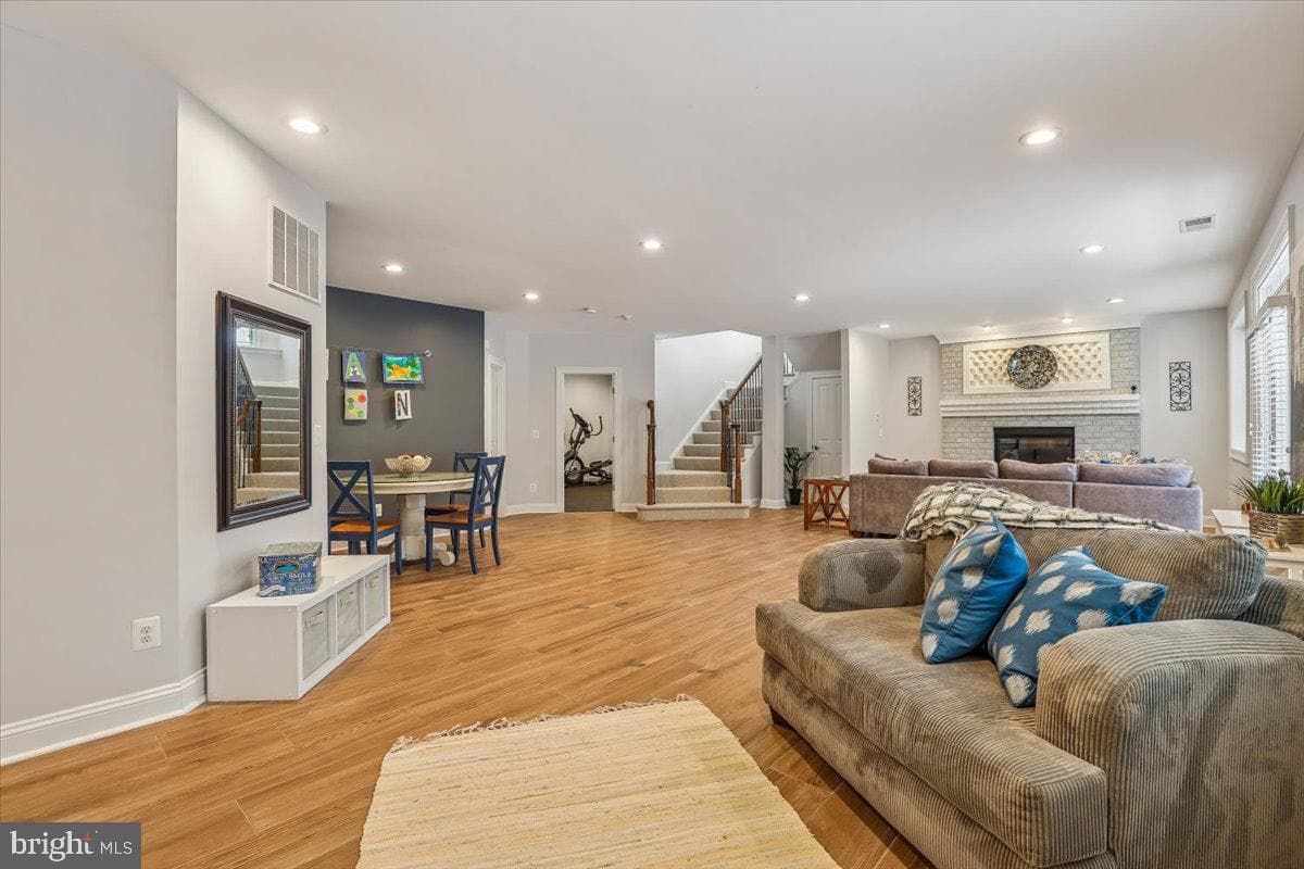 10321 Lynch Lane photo 42