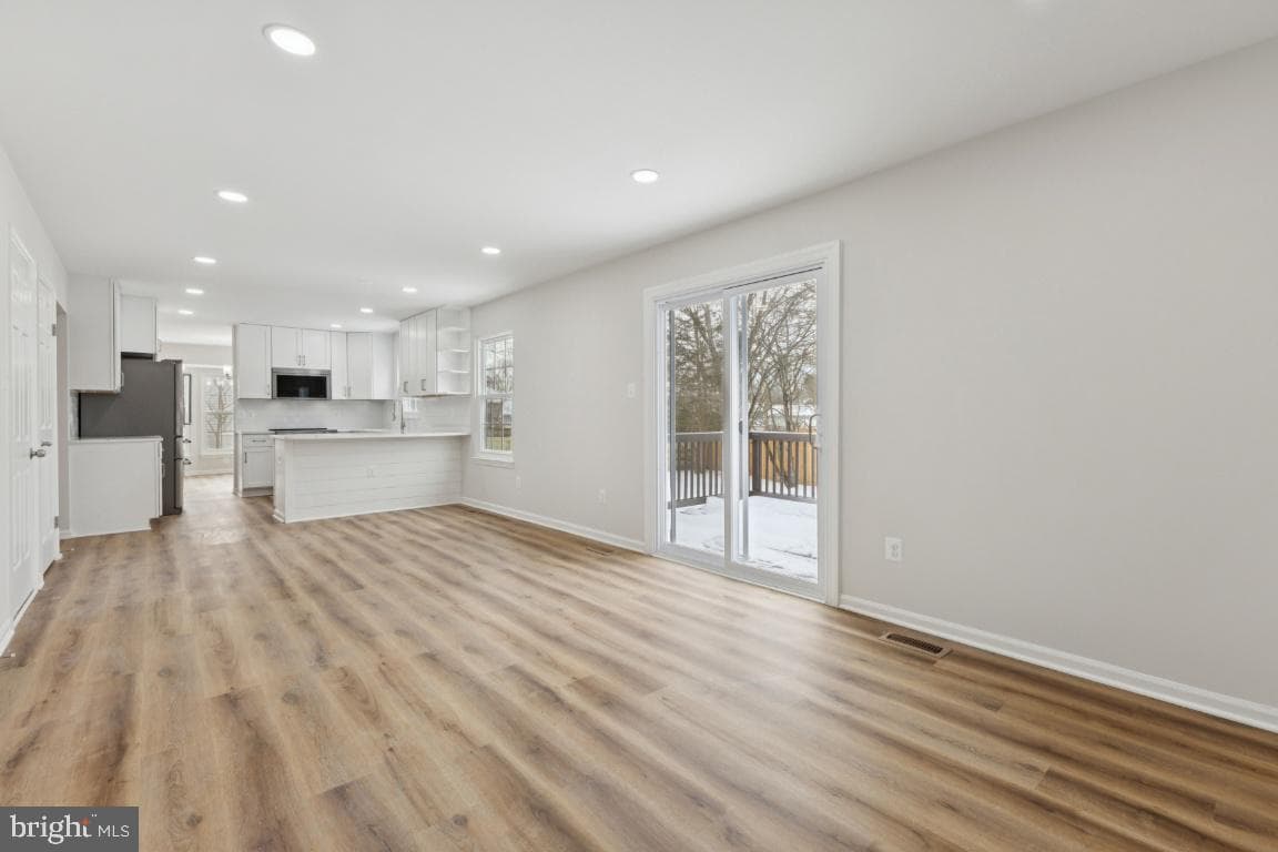 12920 New Parkland Drive photo 10