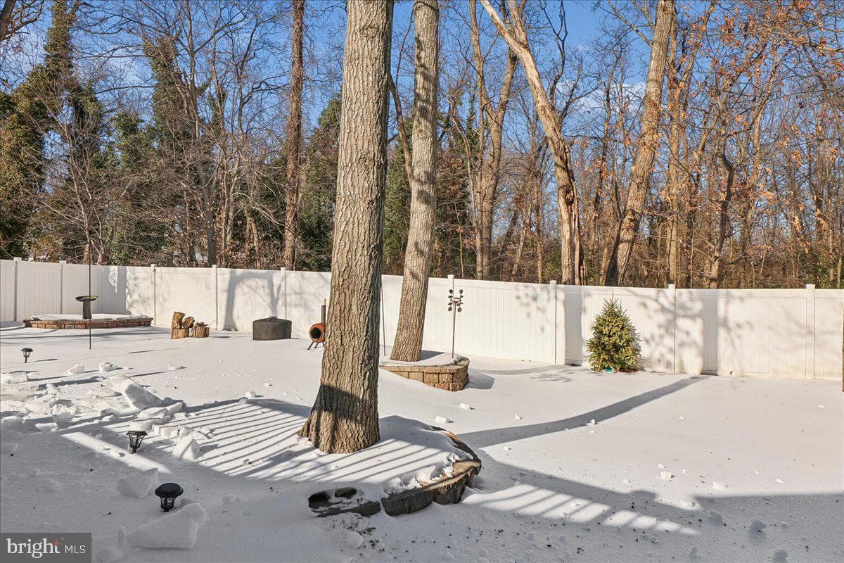 6816 Mayo Court photo 11