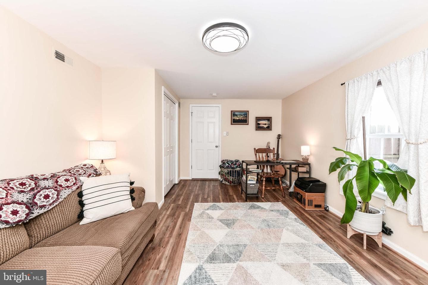 7518 Fairwood Lane photo 36