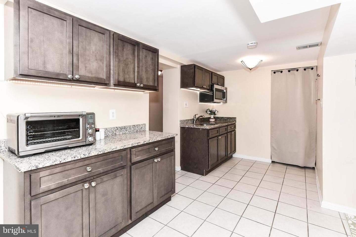 7518 Fairwood Lane photo 37
