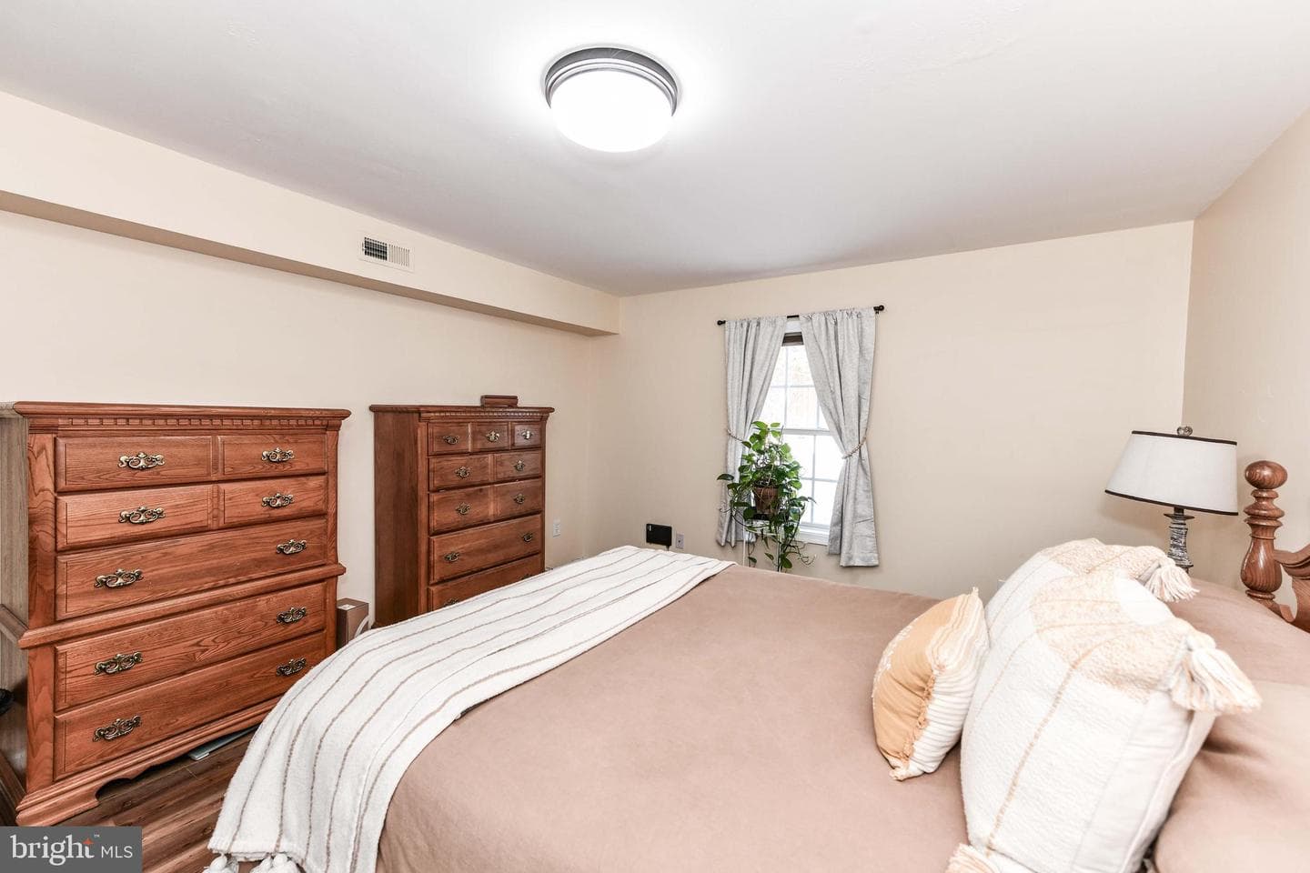 7518 Fairwood Lane photo 41