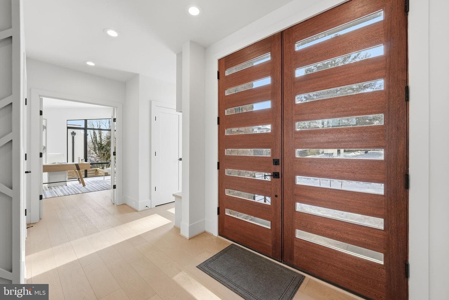 6816 Dean Drive photo 9