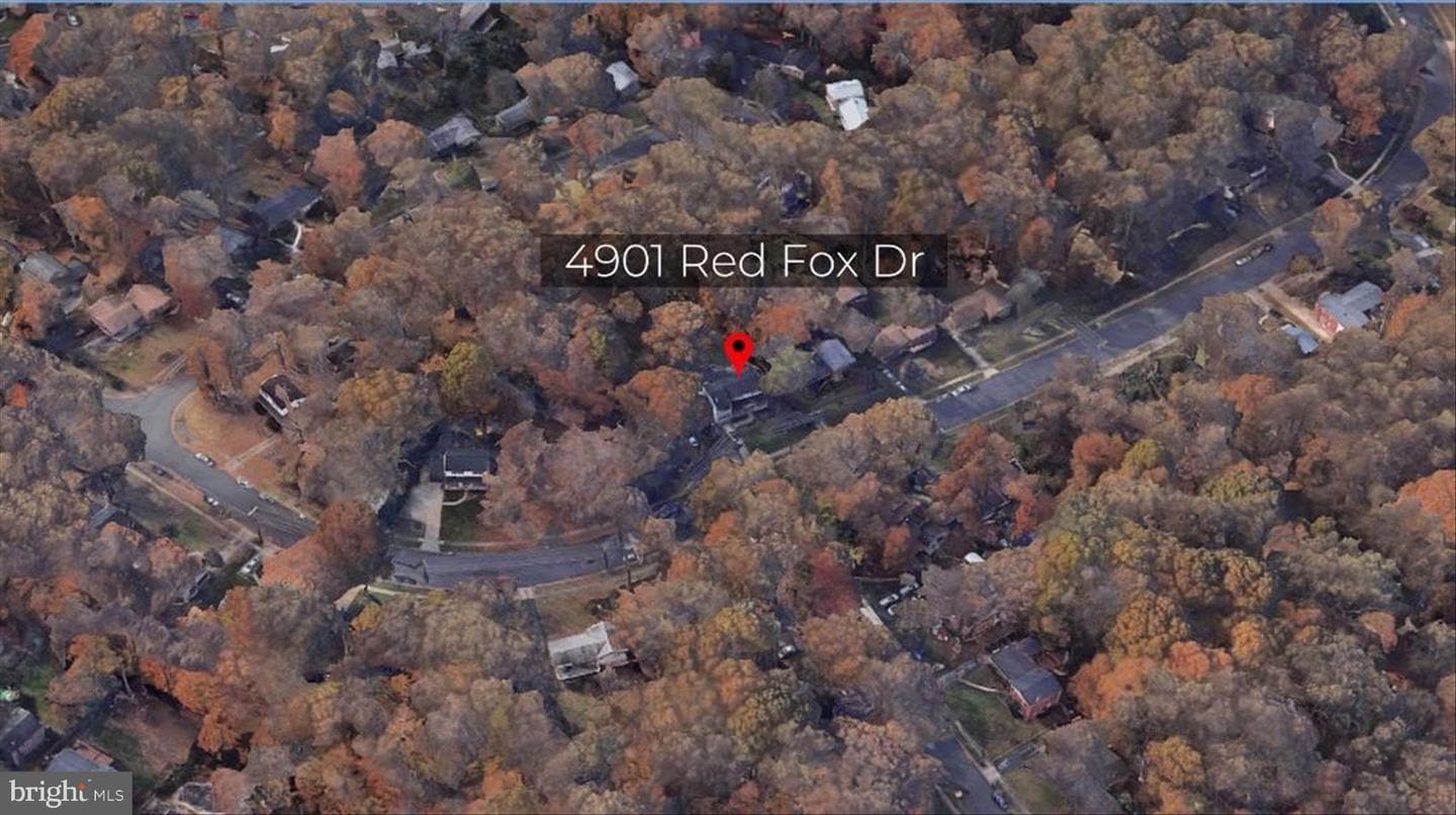 4901 Red Fox Drive photo 5