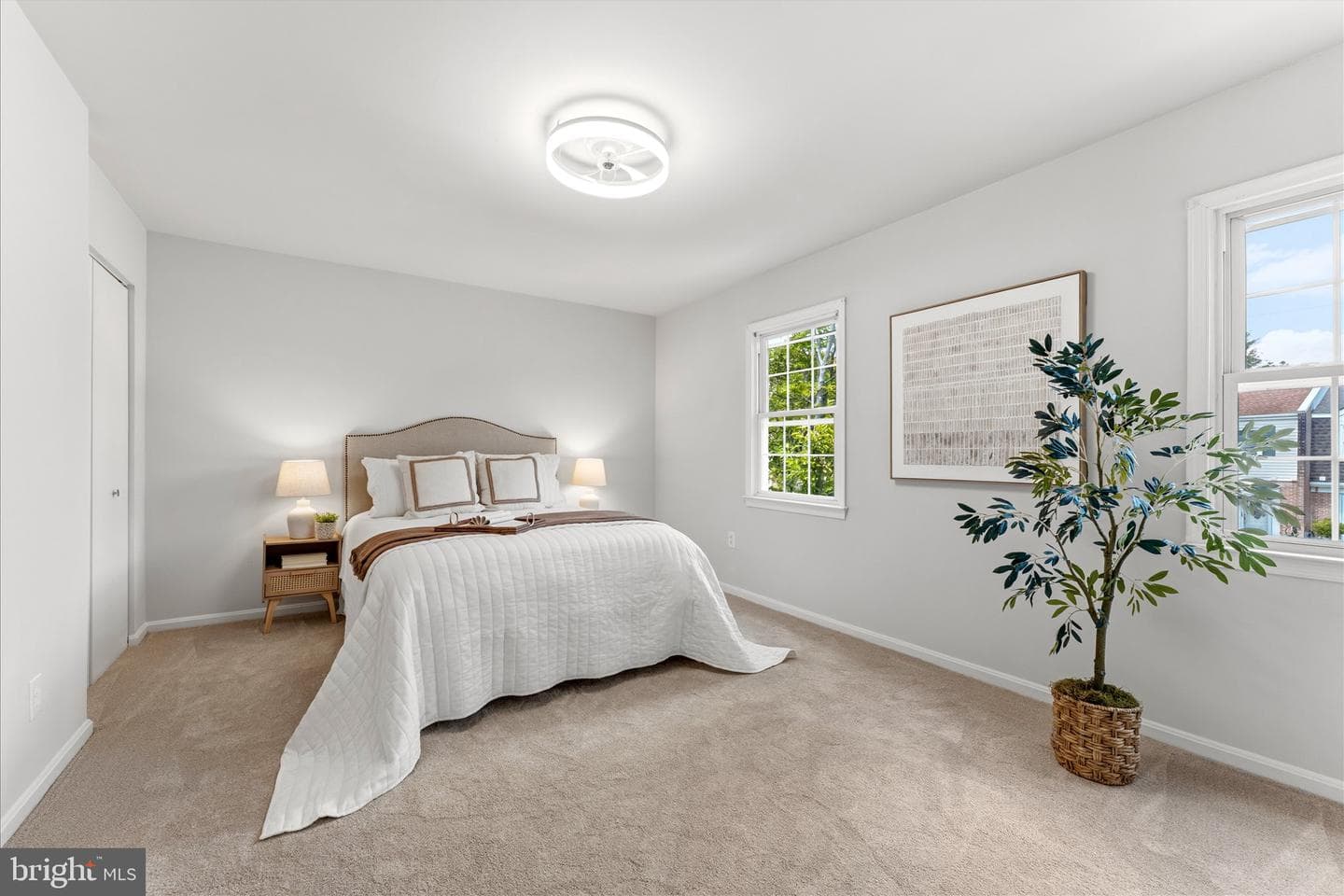 5838 Burke Manor Court photo 3