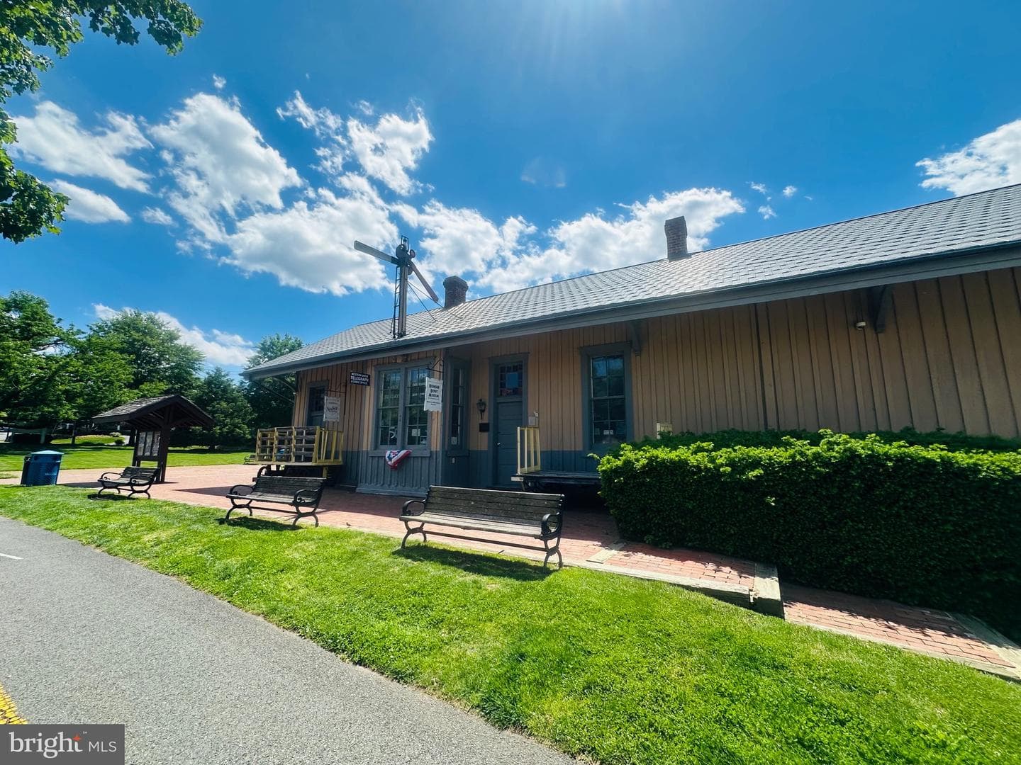 815 Branch Drive #402 photo 46