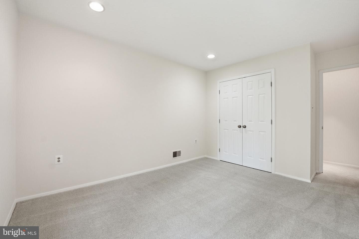 11002 Ring Road photo 30