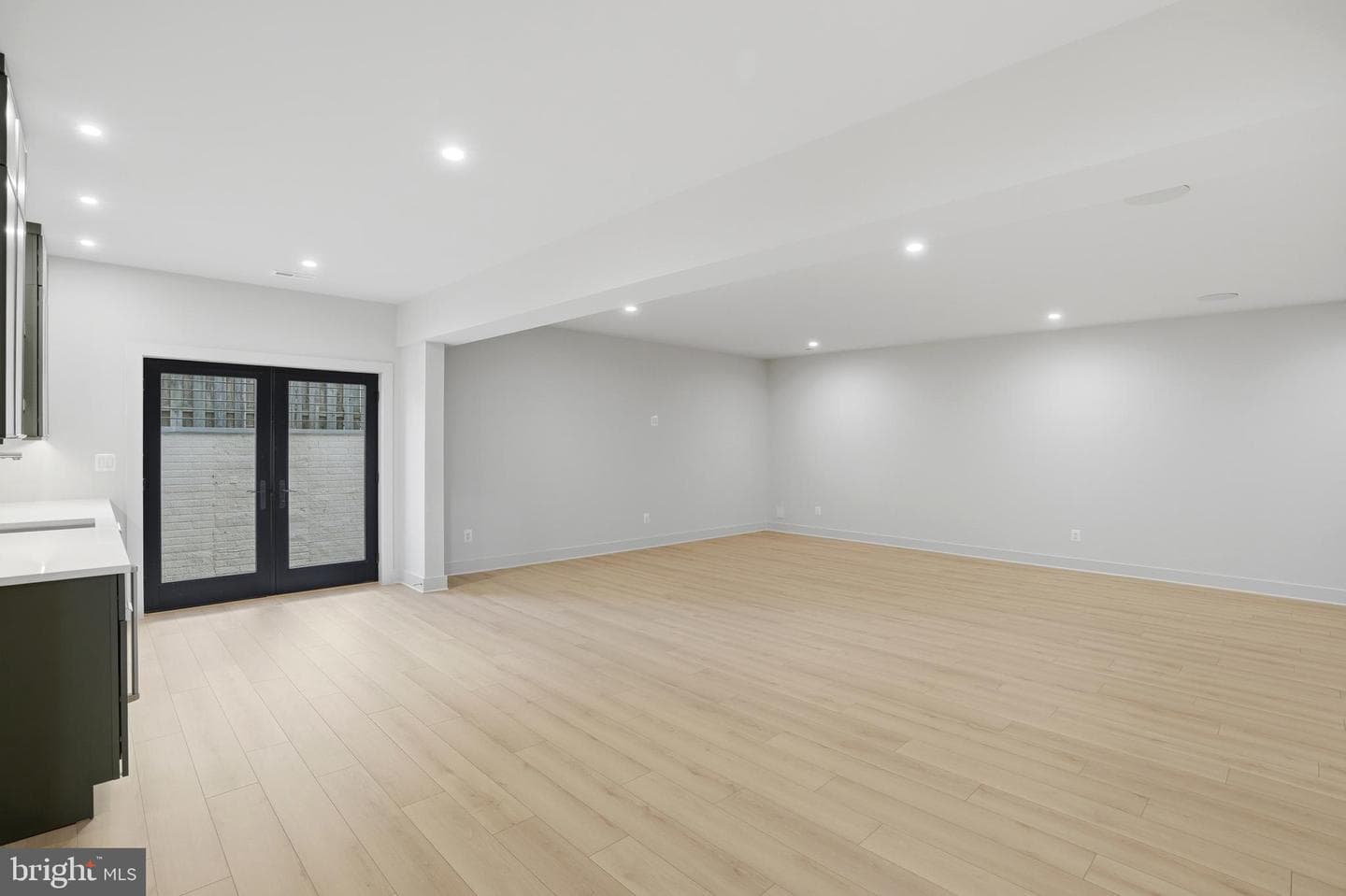 2107 Greenwich Street photo 56