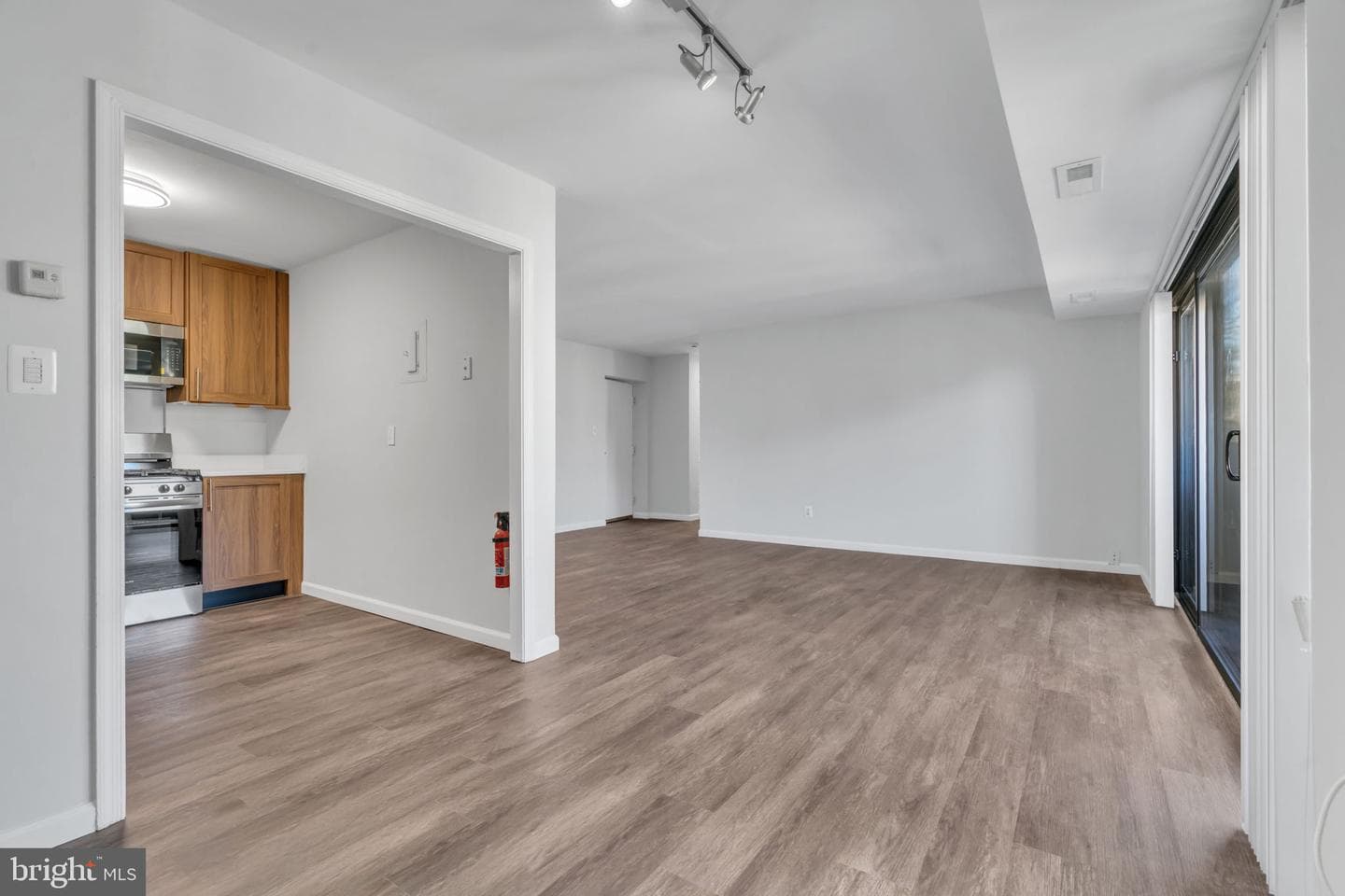 6141 Leesburg Pike #504 photo 12