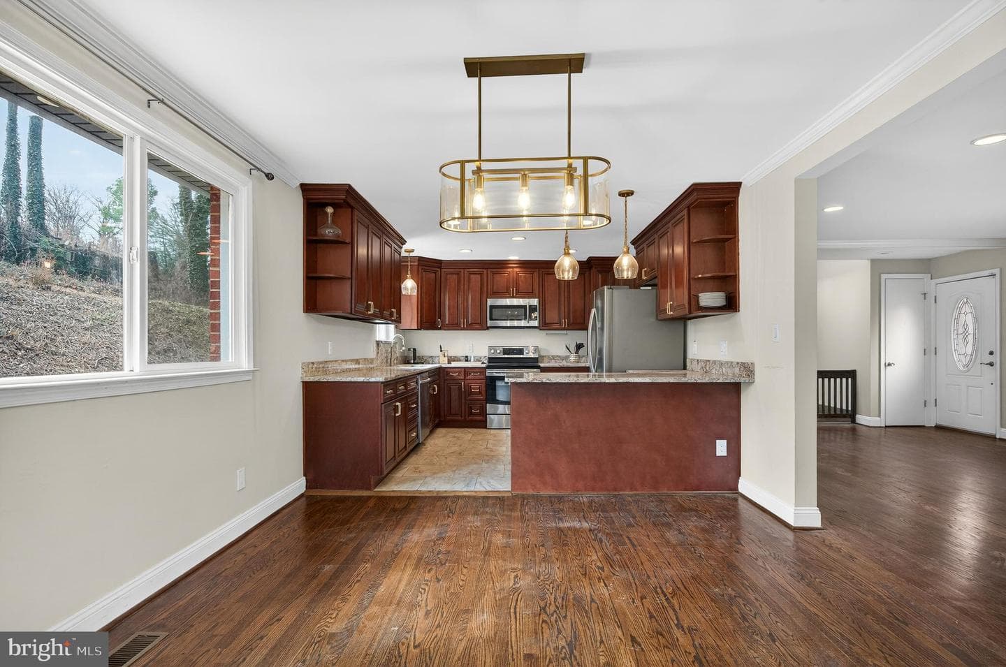 6351 Montrose Street photo 26