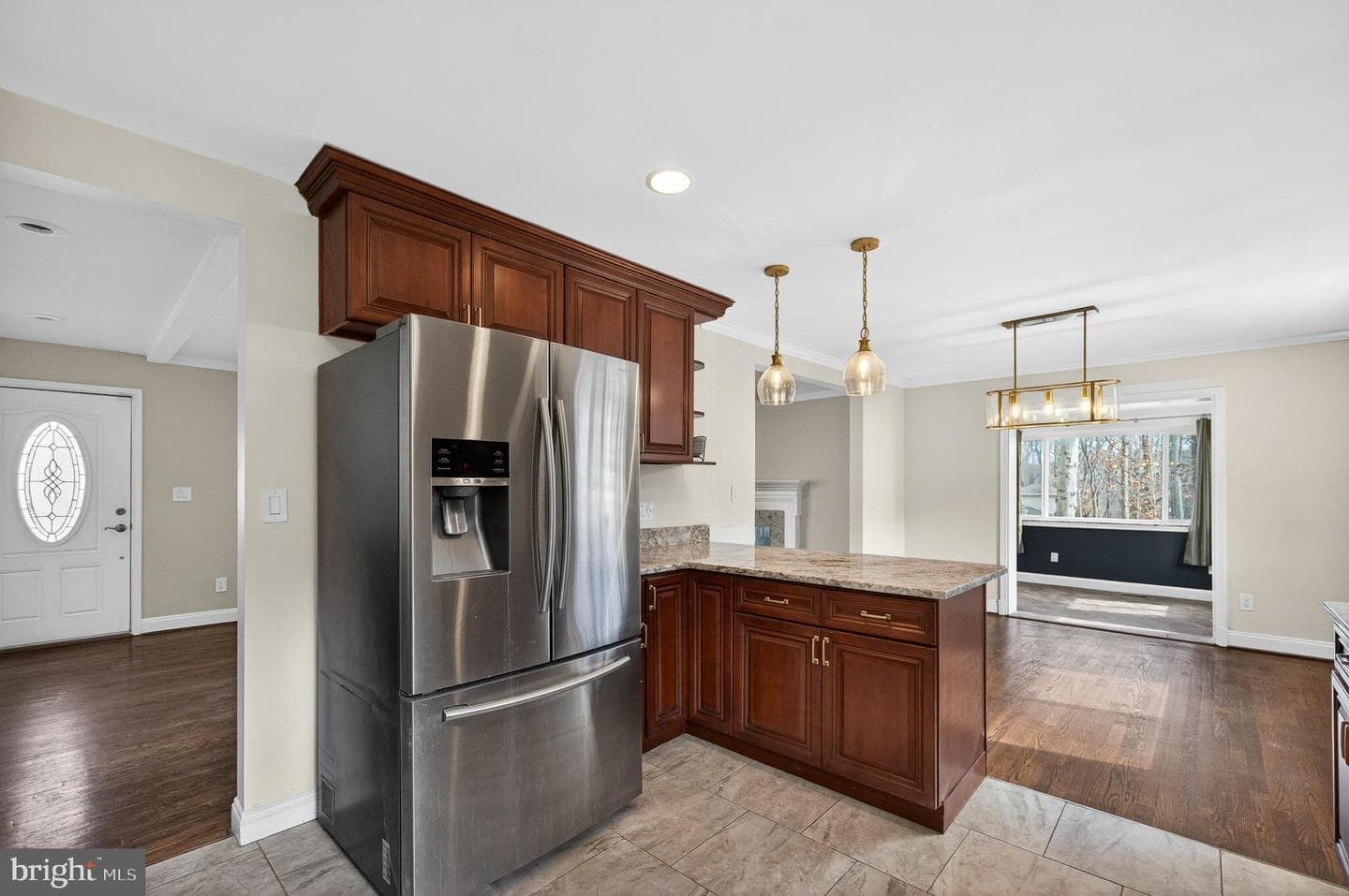 6351 Montrose Street photo 29