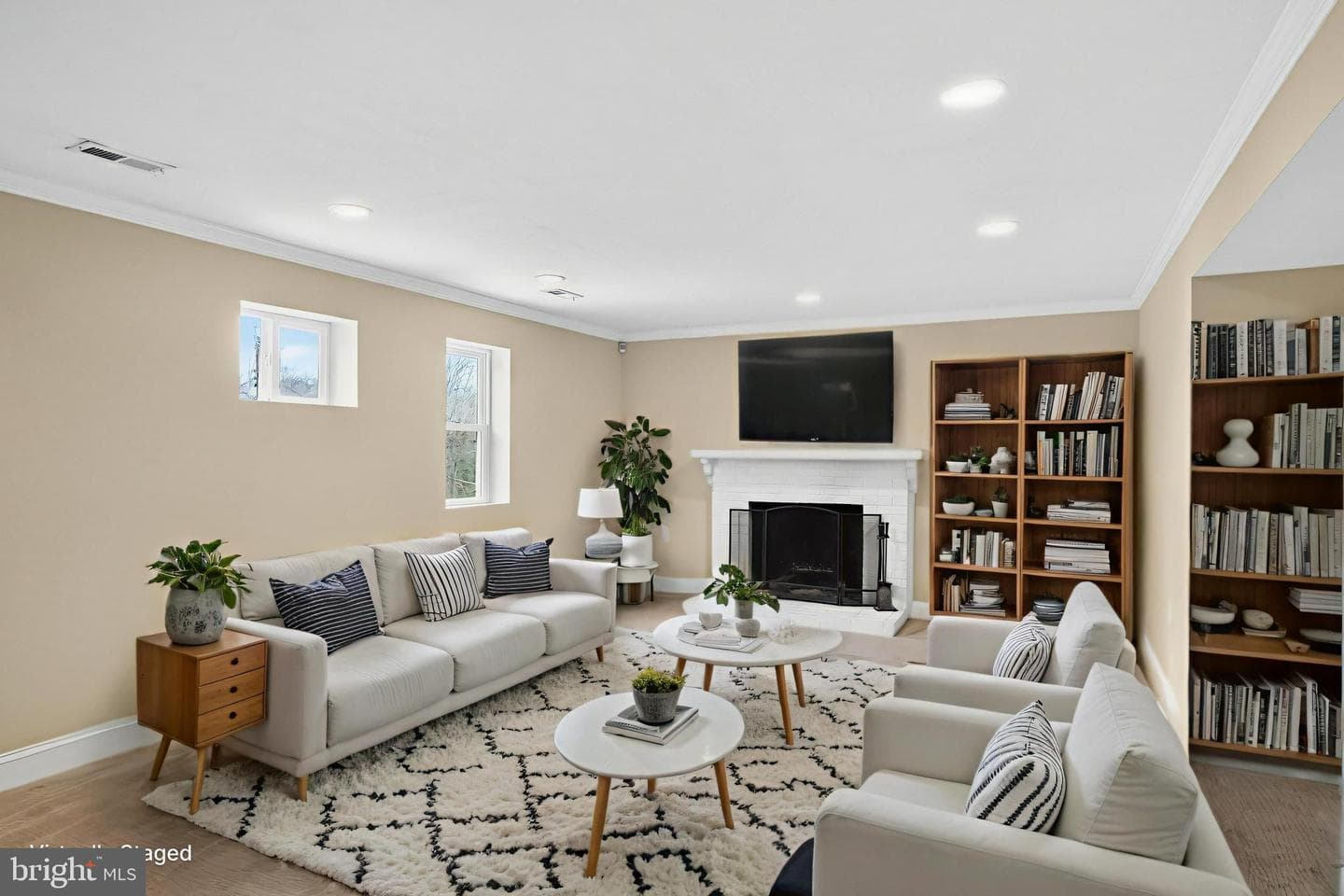 6351 Montrose Street photo 52