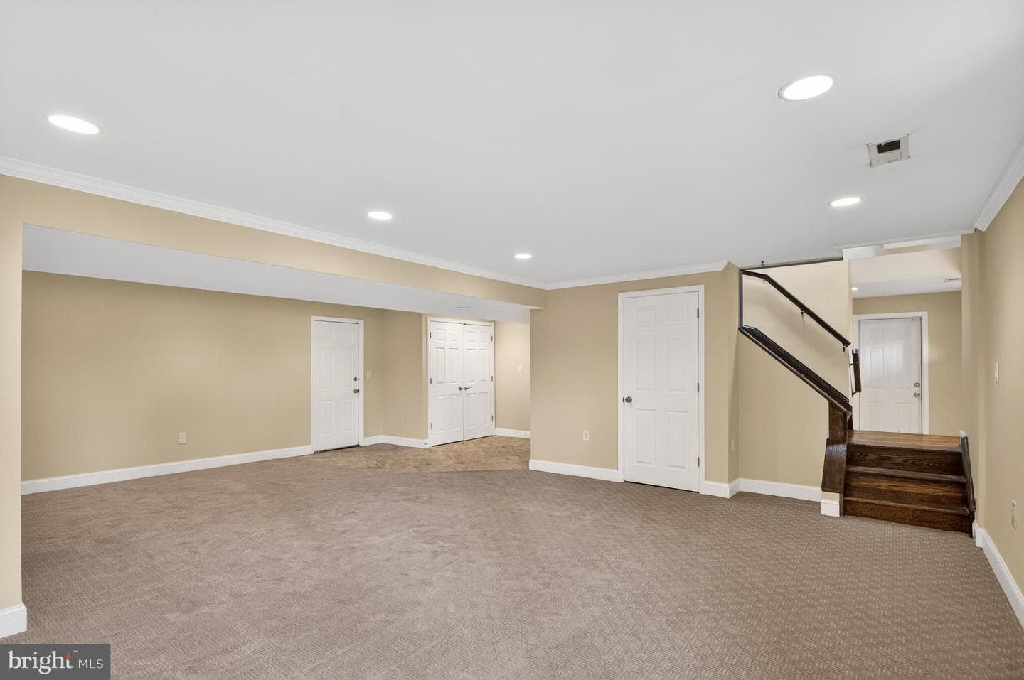 6351 Montrose Street photo 53