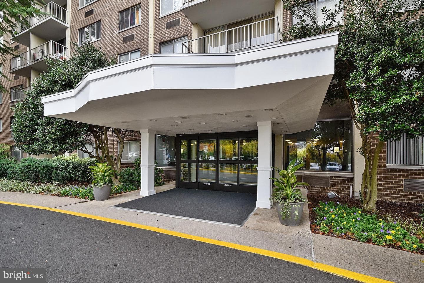 2059 Huntington Avenue #114 photo 22