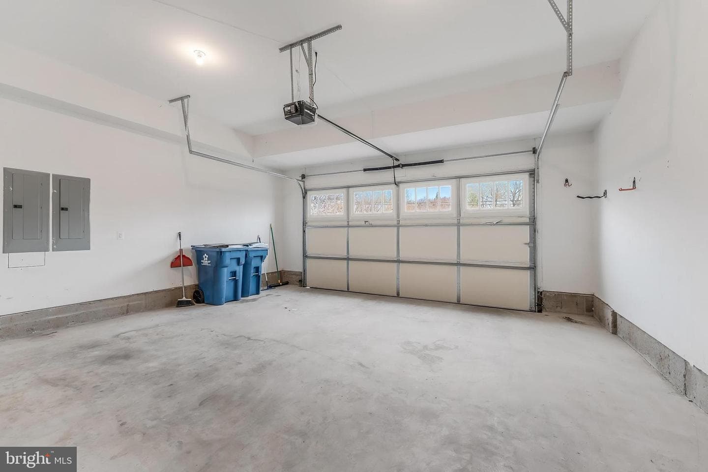 6805 Lumsden Street photo 51