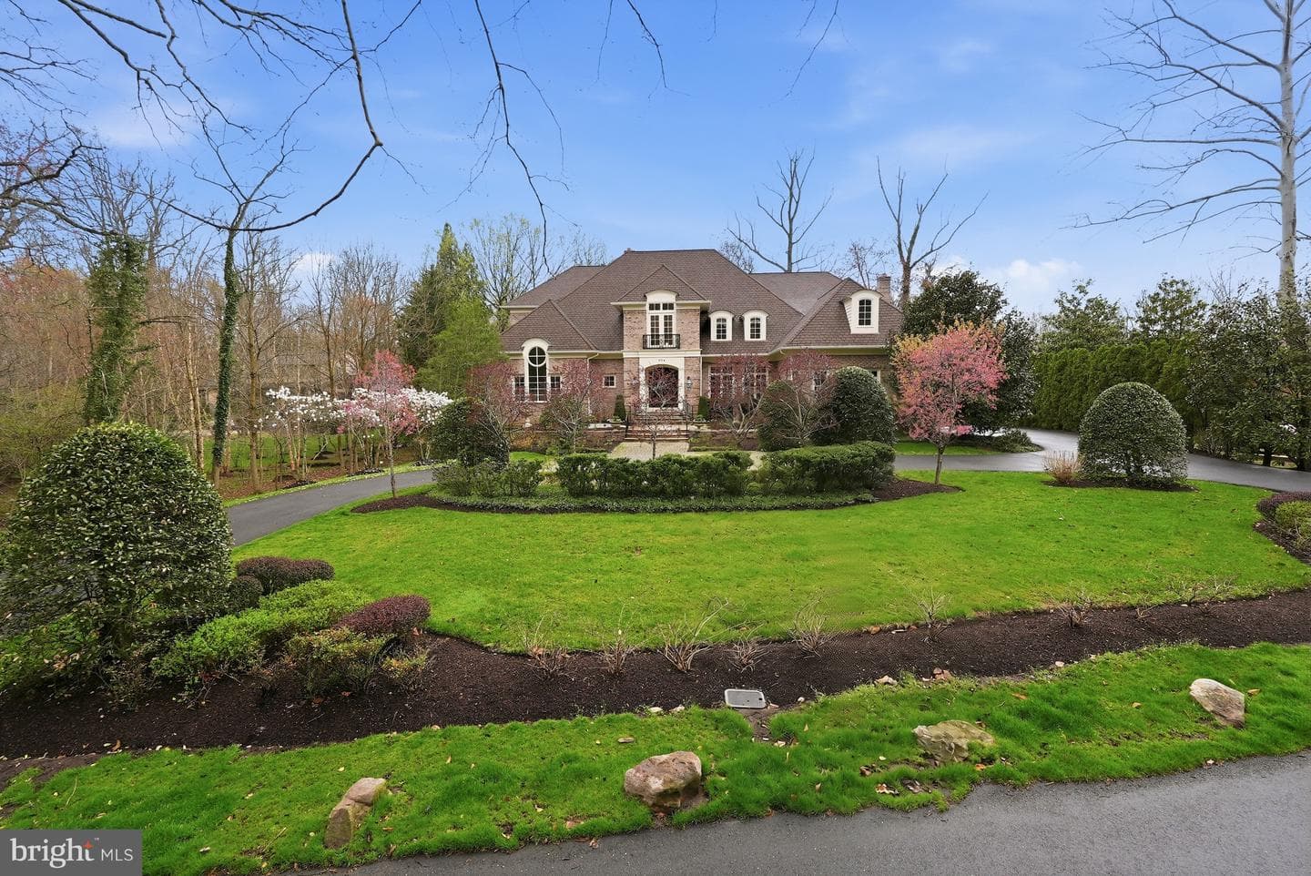904 Mackall Avenue photo 3