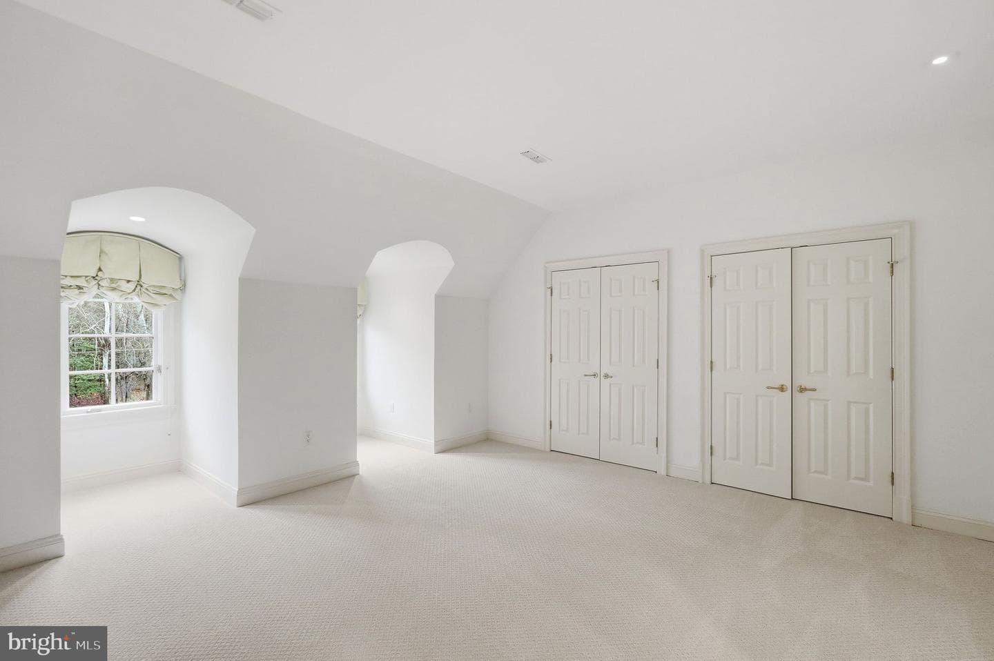 904 Mackall Avenue photo 32