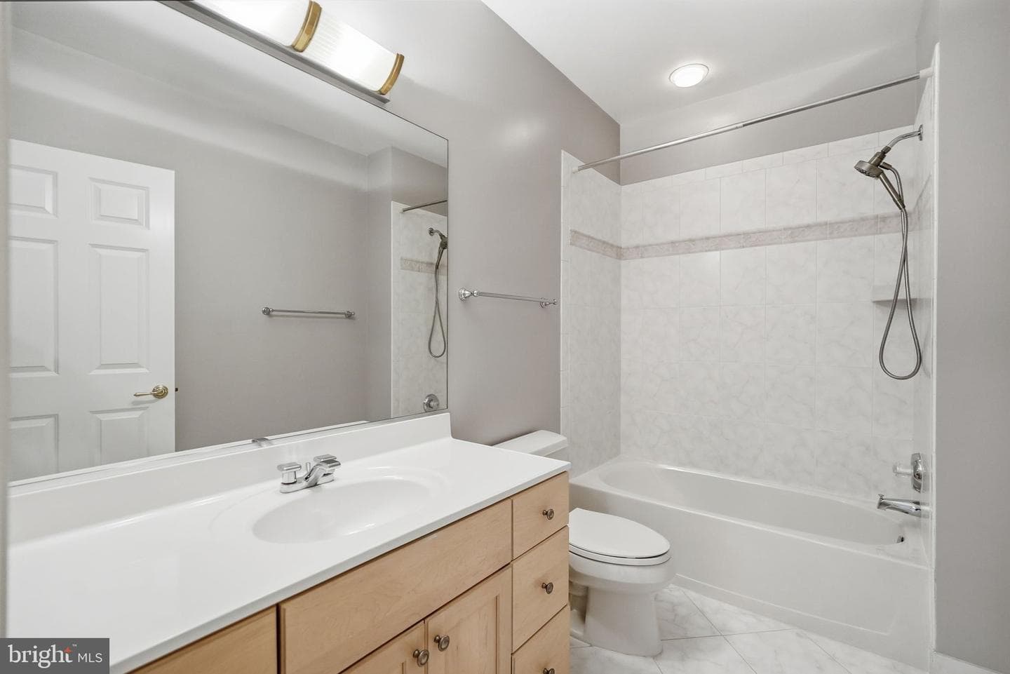 904 Mackall Avenue photo 38