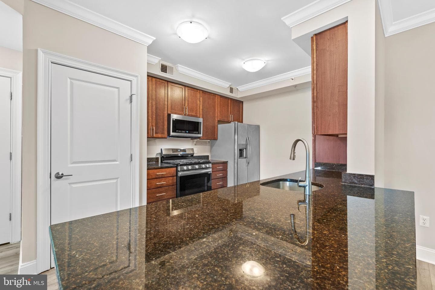 6301 Edsall Road #424 photo 12