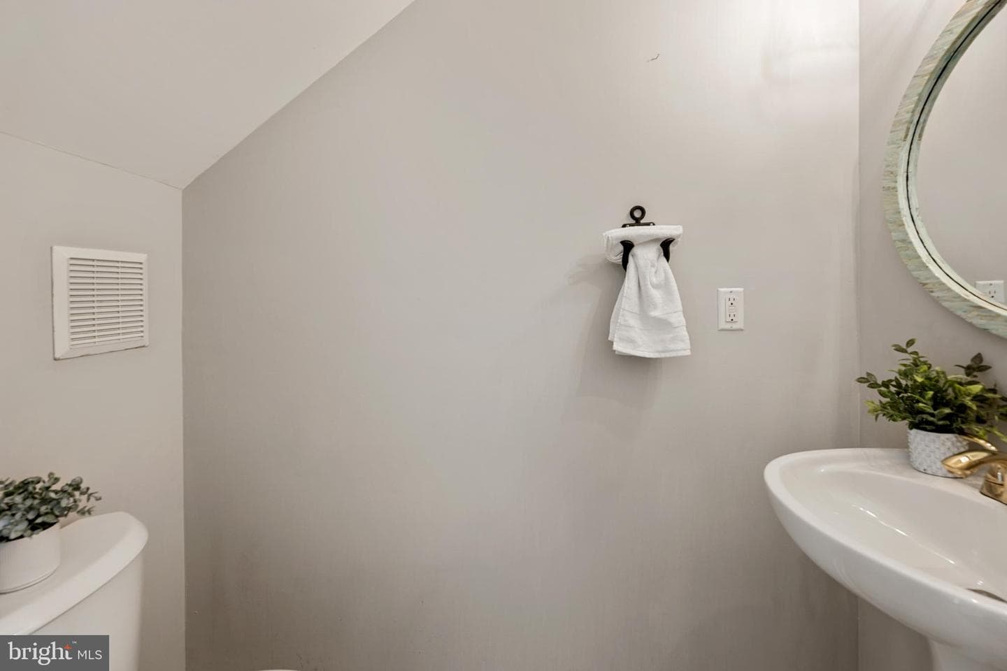 8346 Hunter Murphy Circle photo 14