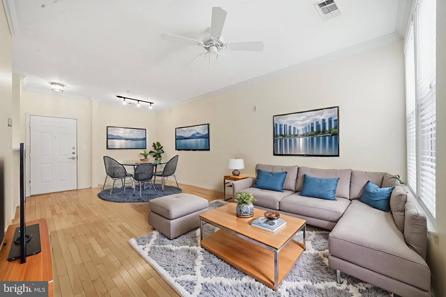 12000 Market Street #162 photo 7