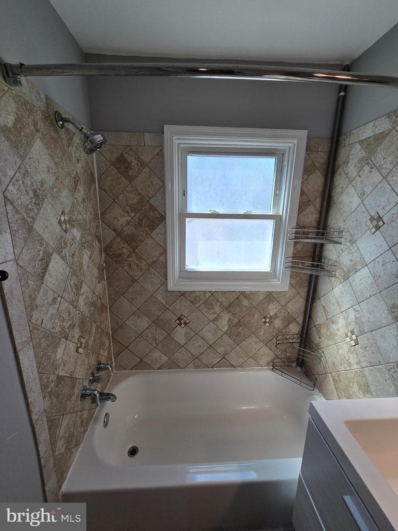 2223 Huntington Avenue photo 20
