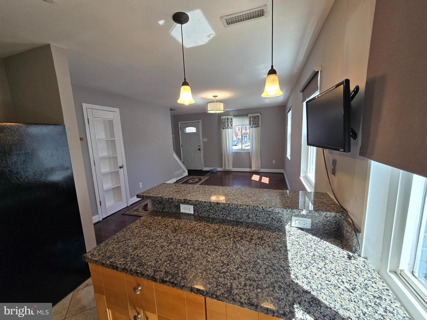 2223 Huntington Avenue photo 37