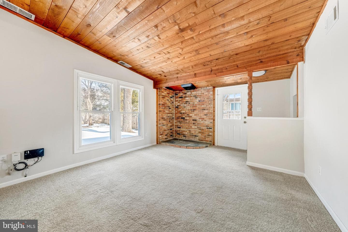 610 Worchester Street photo 15