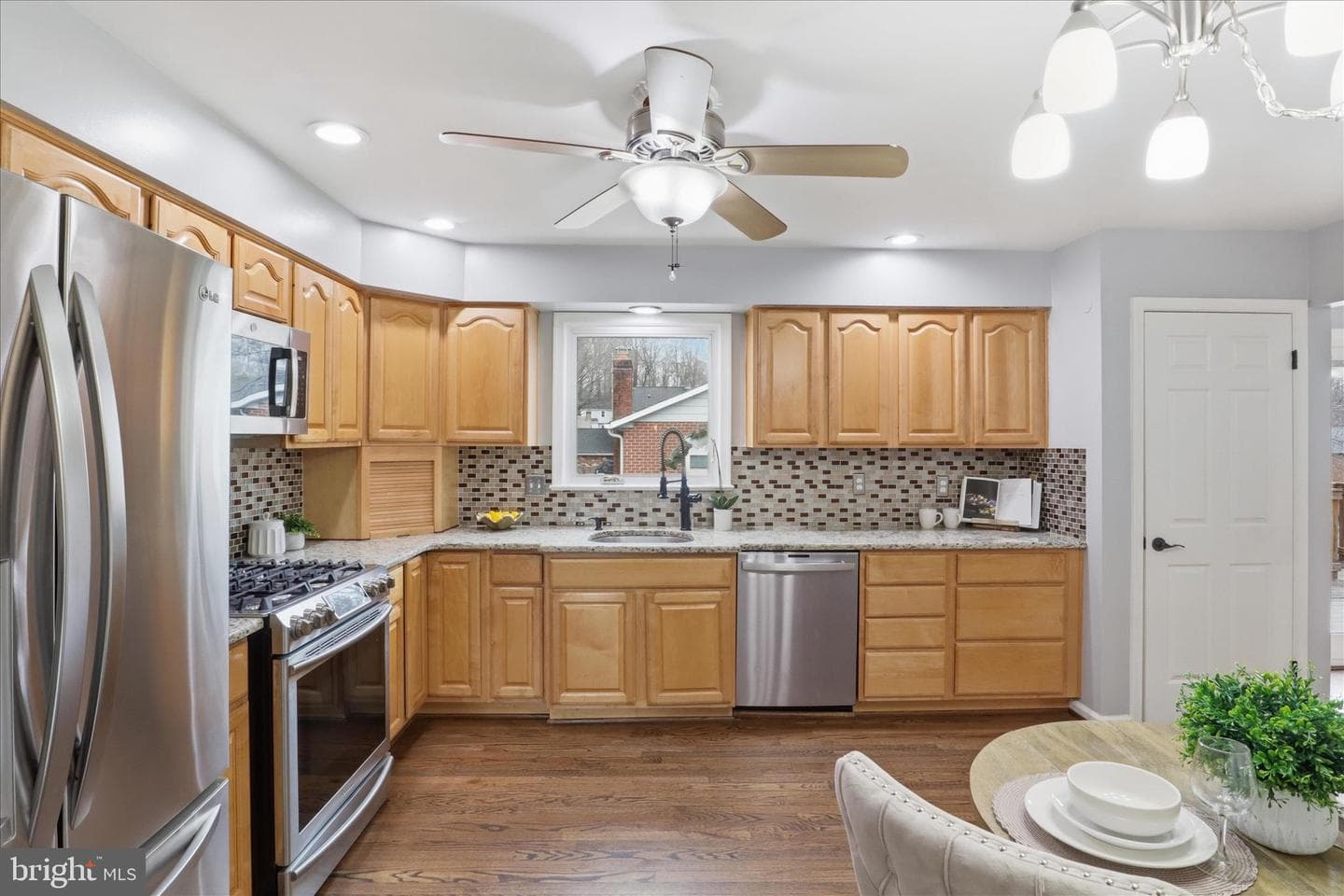 9712 Klimt Court photo 8