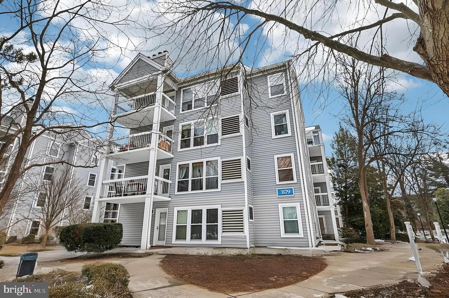 3179 Summit Square Drive #2-B6 photo 2