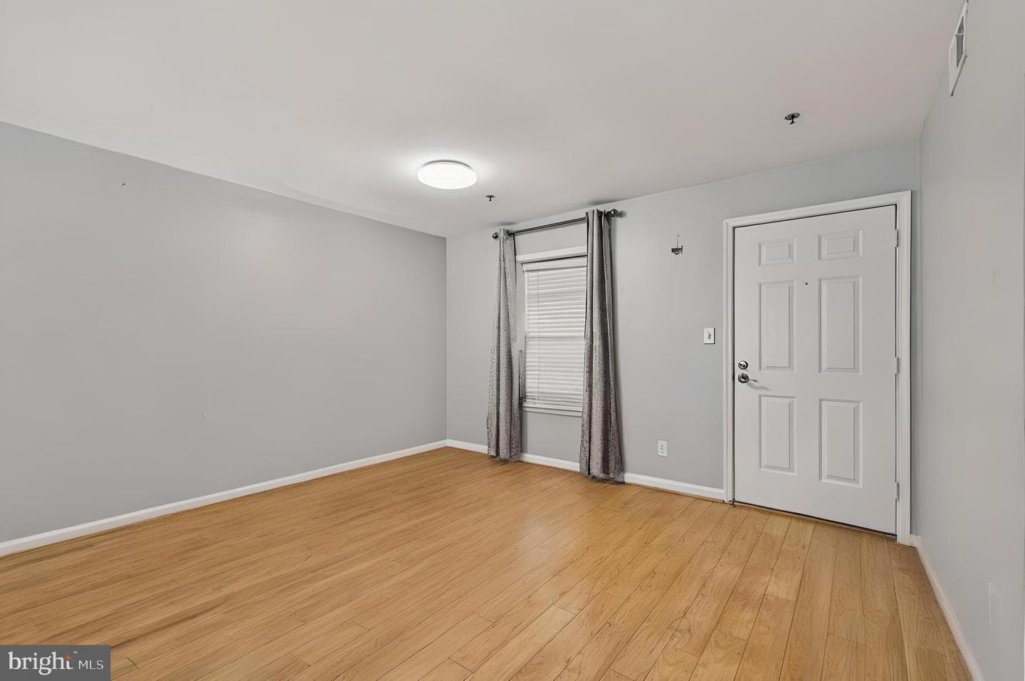 3179 Summit Square Drive #2-B6 photo 4