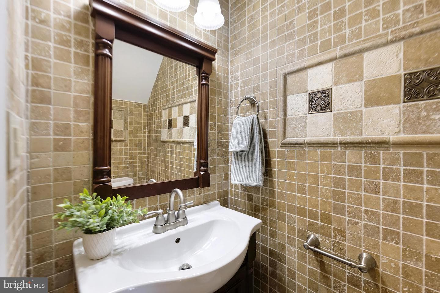 8218 Carrleigh Parkway #10 photo 4