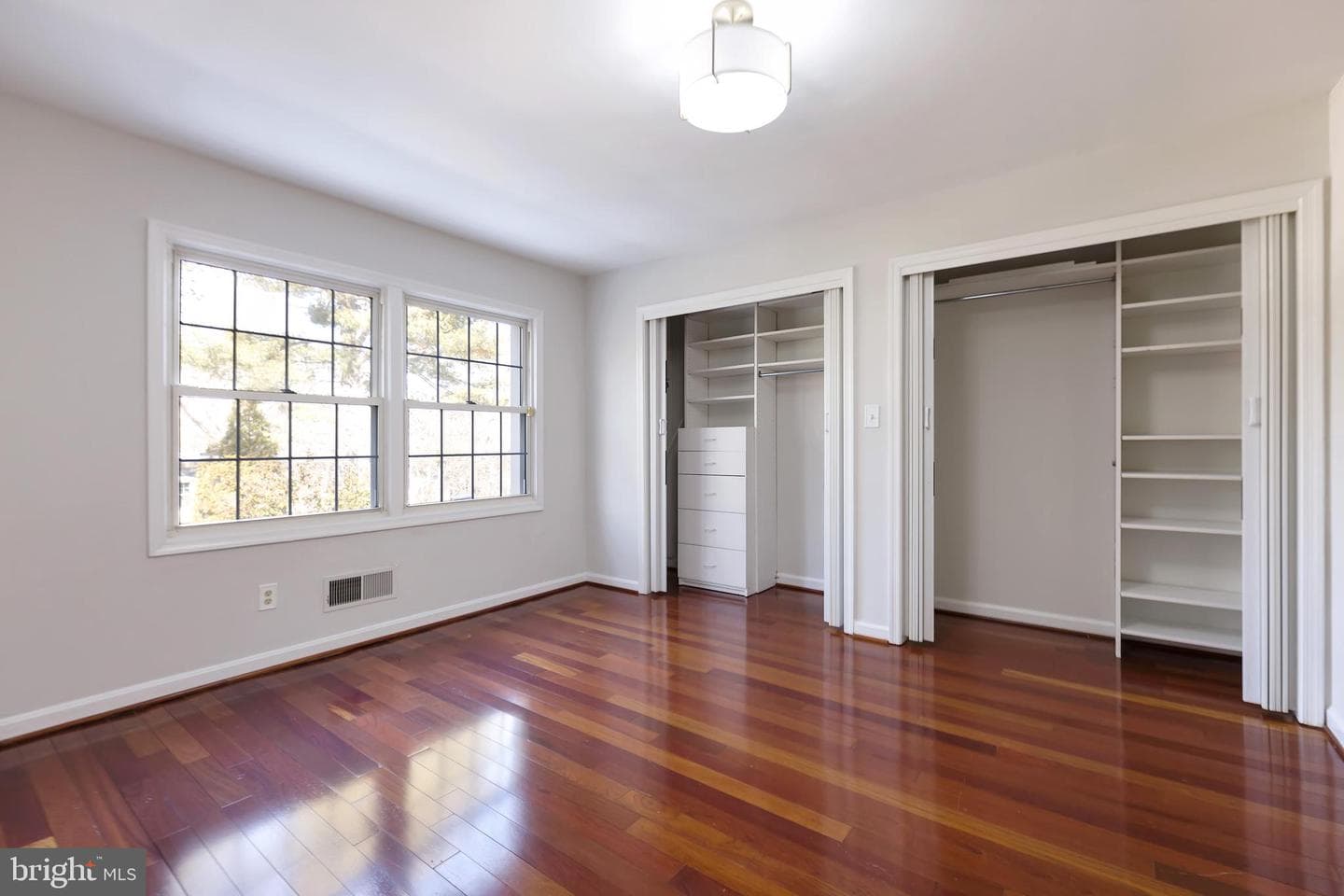 8218 Carrleigh Parkway #10 photo 9