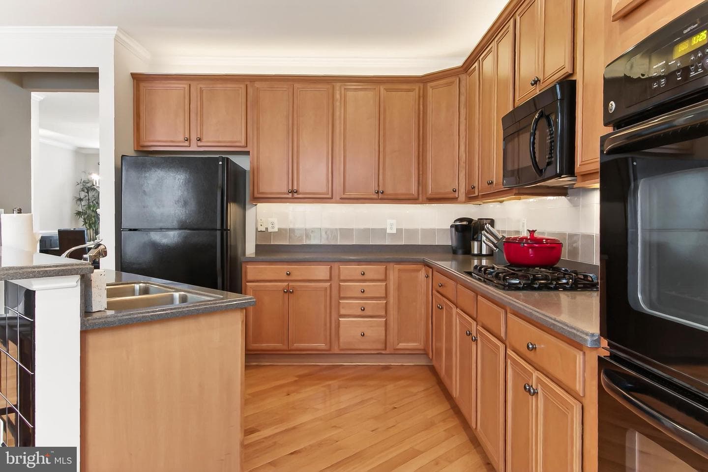 806 Grace Street photo 29