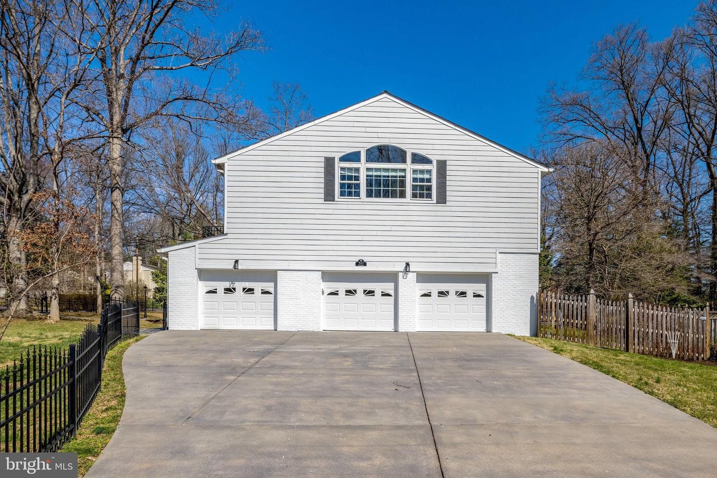 9127 Southwick Street photo 8