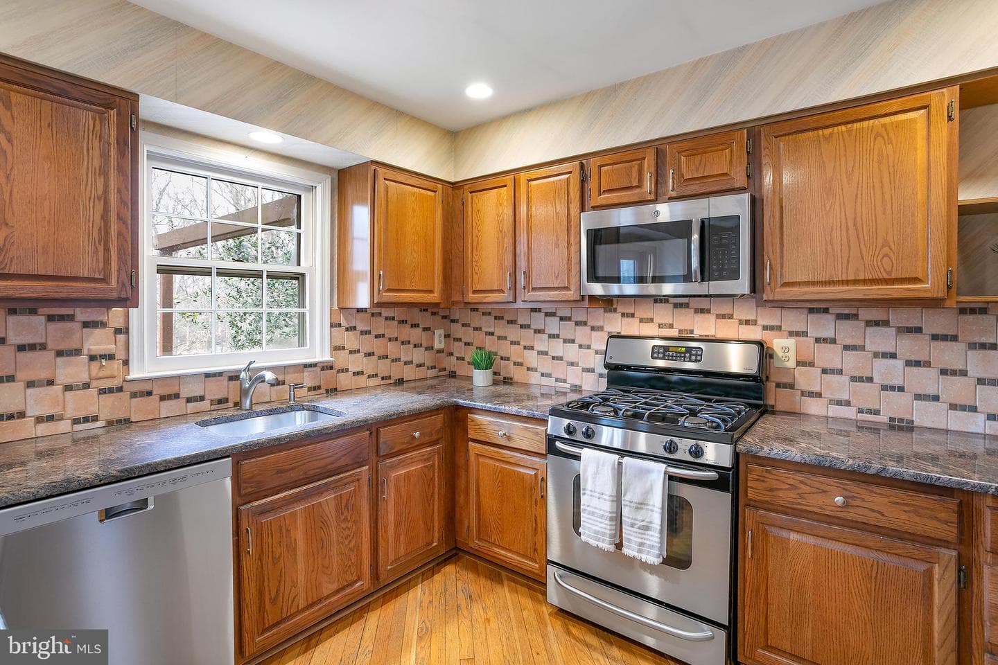7205 Gentian Court photo 2